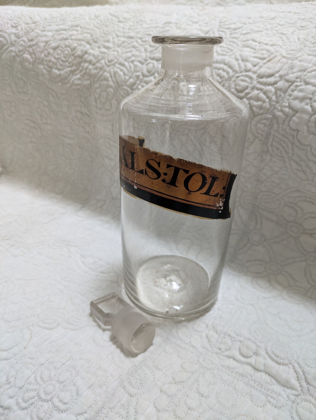 Antique Apothecary or Pharmacy Gold Label Bottle – Balsam Tincture