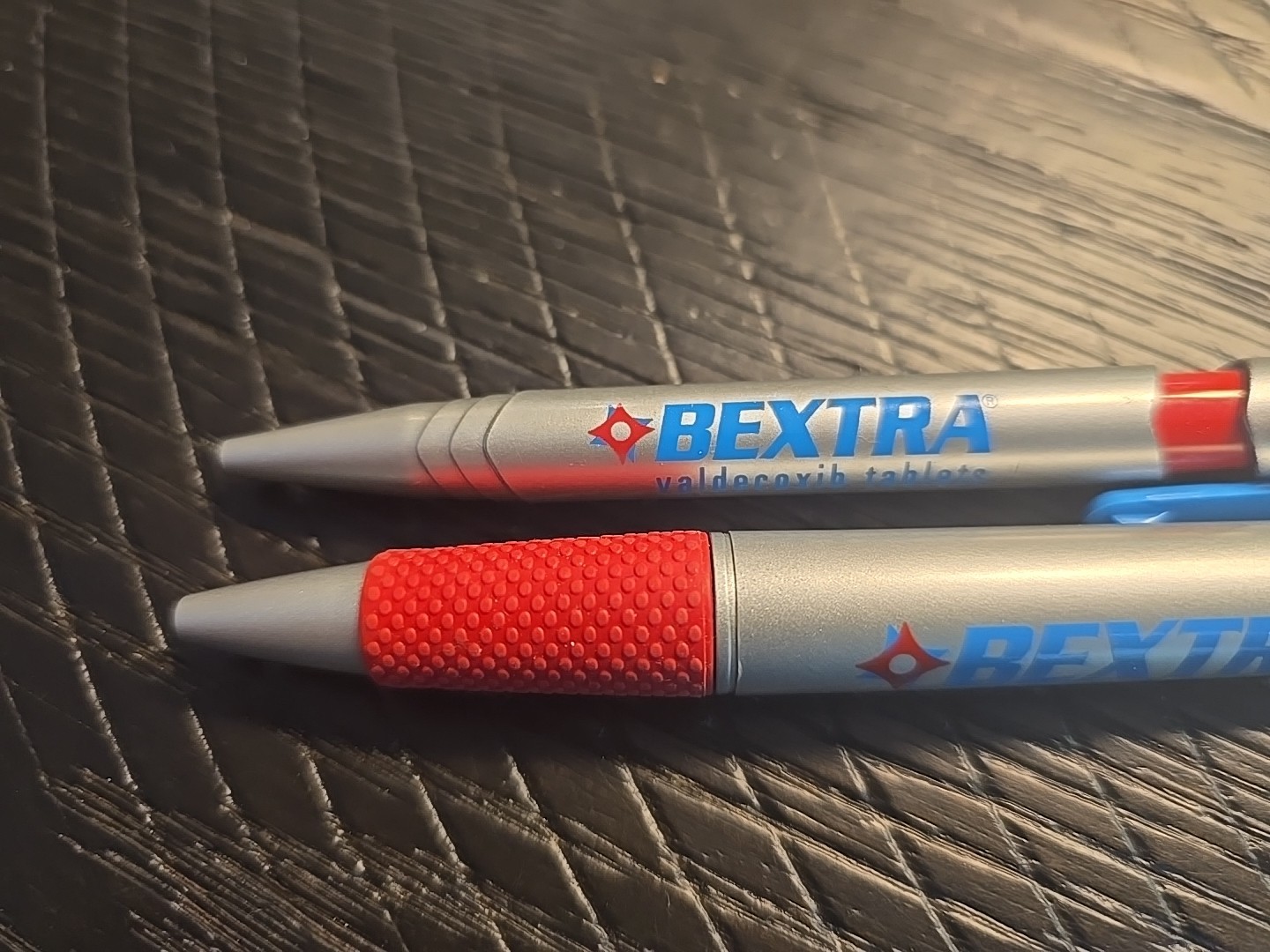 Bextra Collectible Pharmaceutical Drug Rep Pens from the 1990’s! Vintage