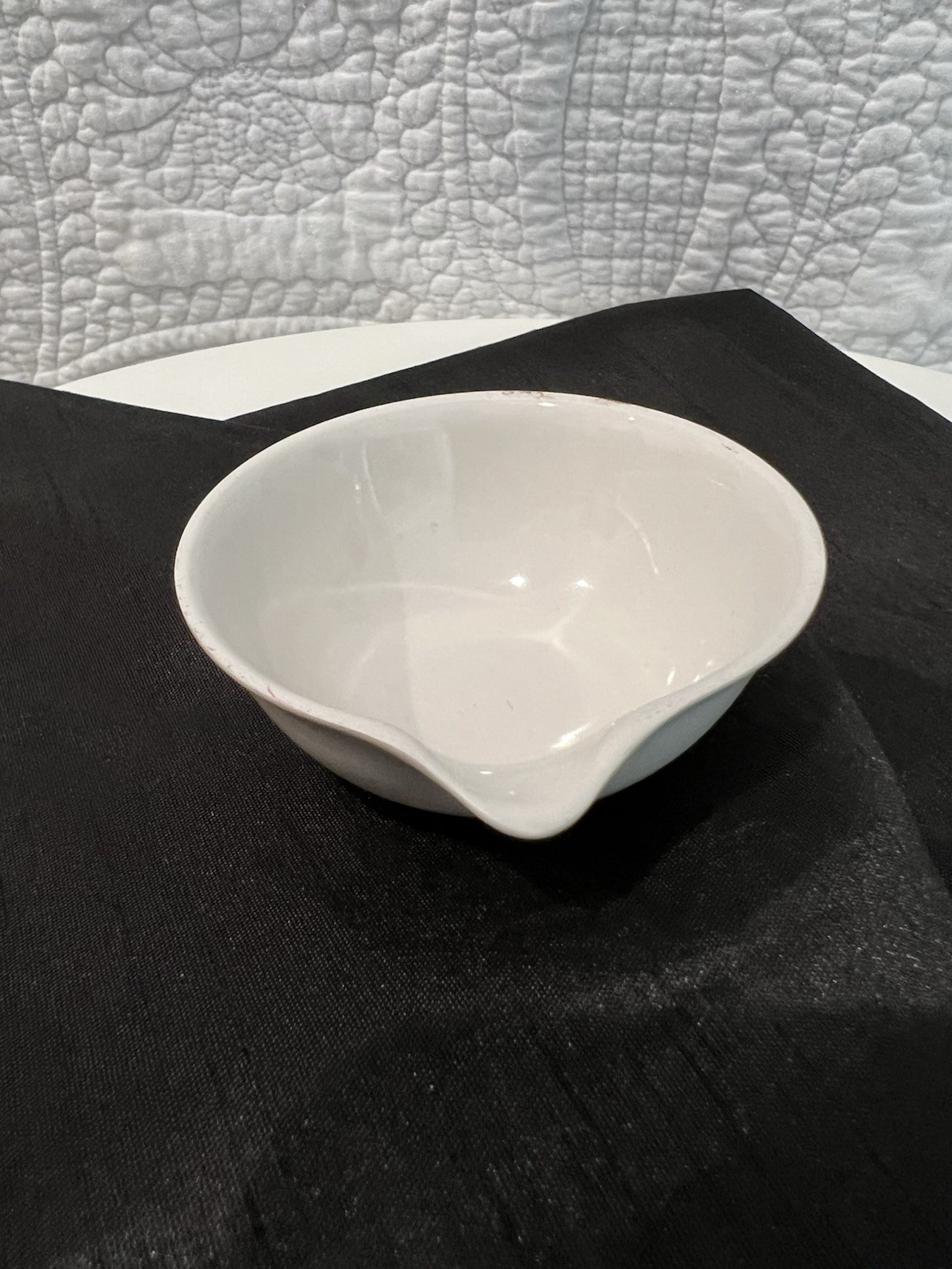 Vintage Coors USA Apothecary Porcelain Evaporating Lab Dish Spout Bowl 03 3 Inch