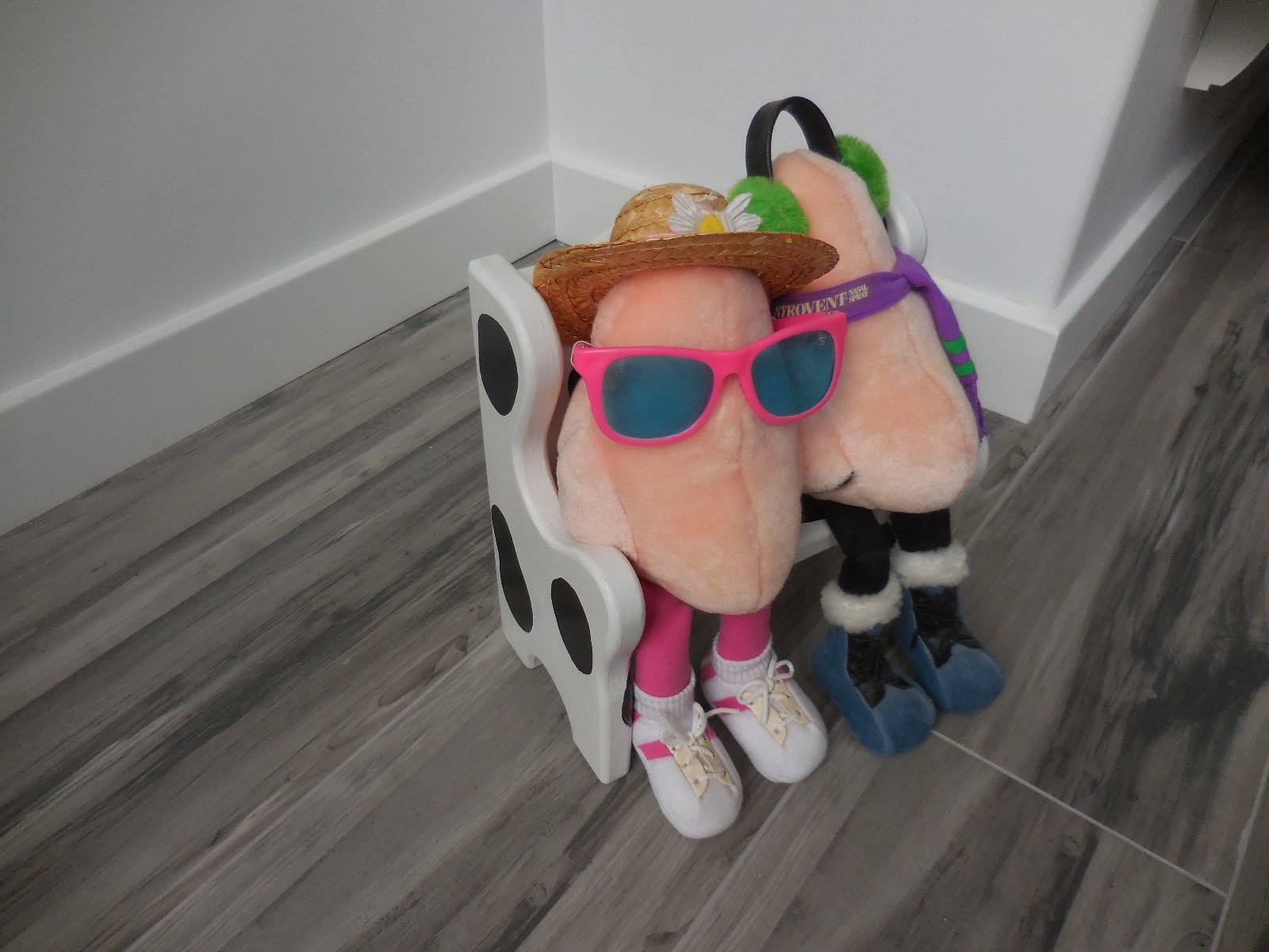 Atrovent Nasal Spray Plush Advertising Promo Giant Noses on Bench Earmuffs Scarf